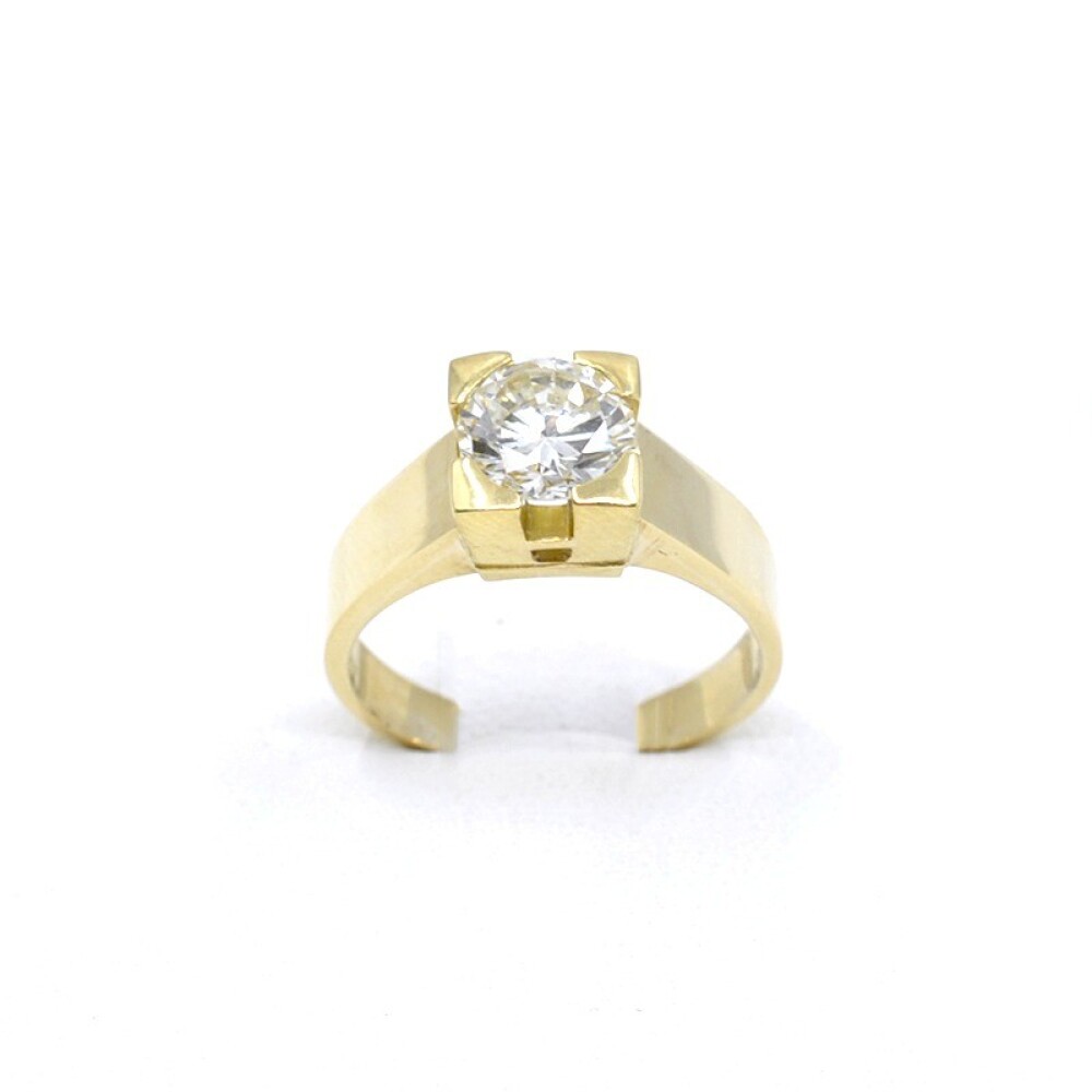 Anillo En Oro 18K Con Brillante Anillo En Oro 18K Con Brillante