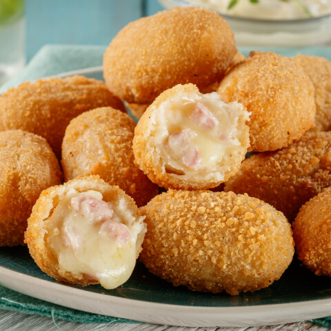 MINI CROQUETAS CON JAMON Y QUESO - 6 KG Mini Croquetas Con Jamon Y Queso - 6 Kg