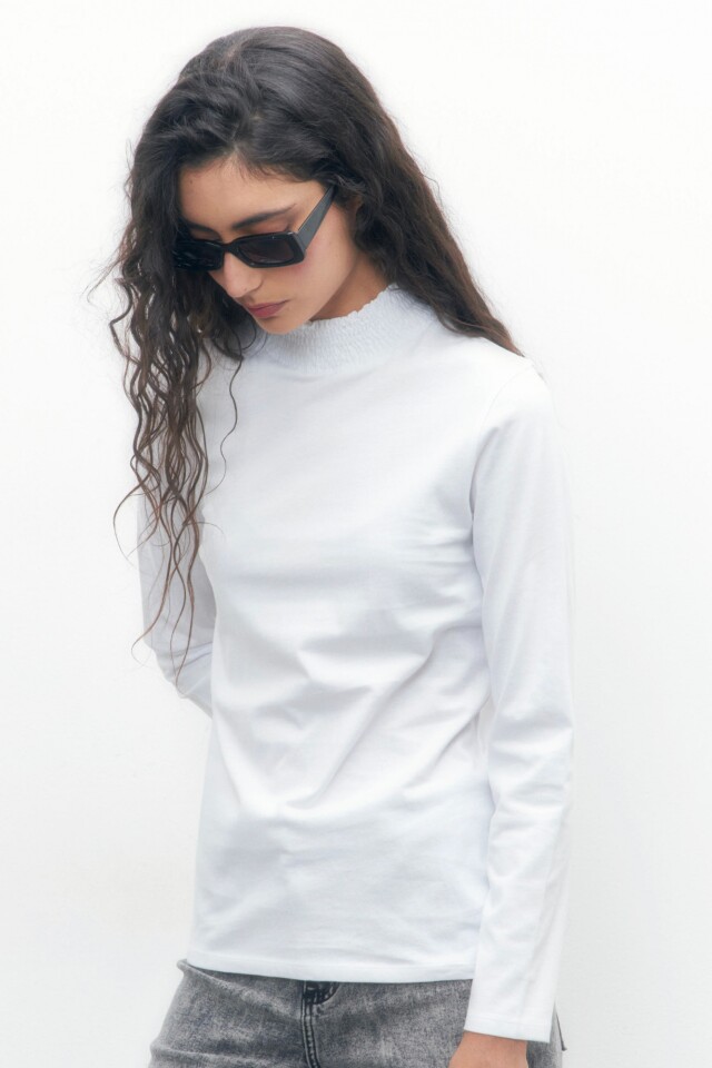 Media polera con punto smock blanco