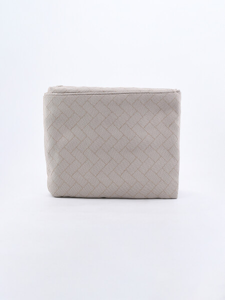 COLCHA CON FUNDAS DE ALMOHADAS BEIGE