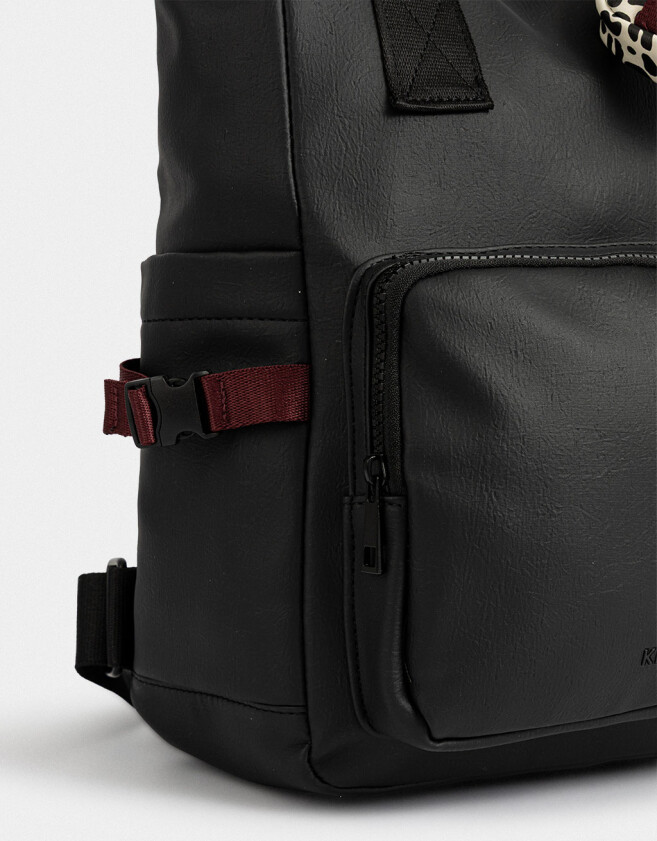 Mochilas Urbanas Mochila Deportiva Con Pouch - Negro