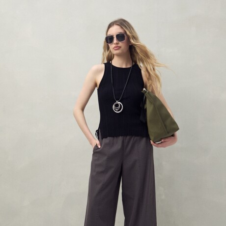 PANTALÓN AKARU Gris