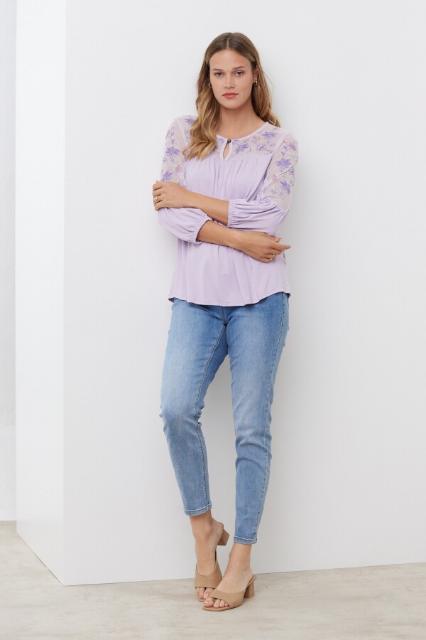 Blusa Bordada LAVANDA