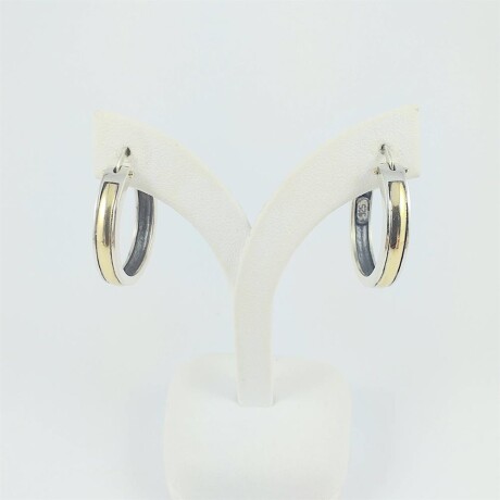 Aros de plata 925, con centro en double de oro 18 ktes. Aros de plata 925, con centro en double de oro 18 ktes.