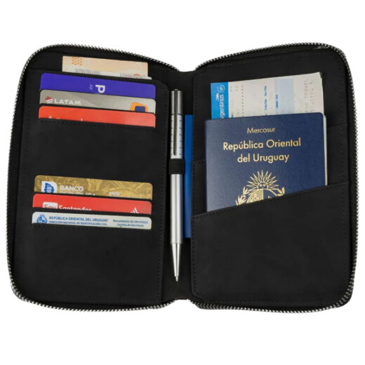 Billetera Baleine Passaport Cover - Negro Billetera Baleine Passaport Cover - Negro