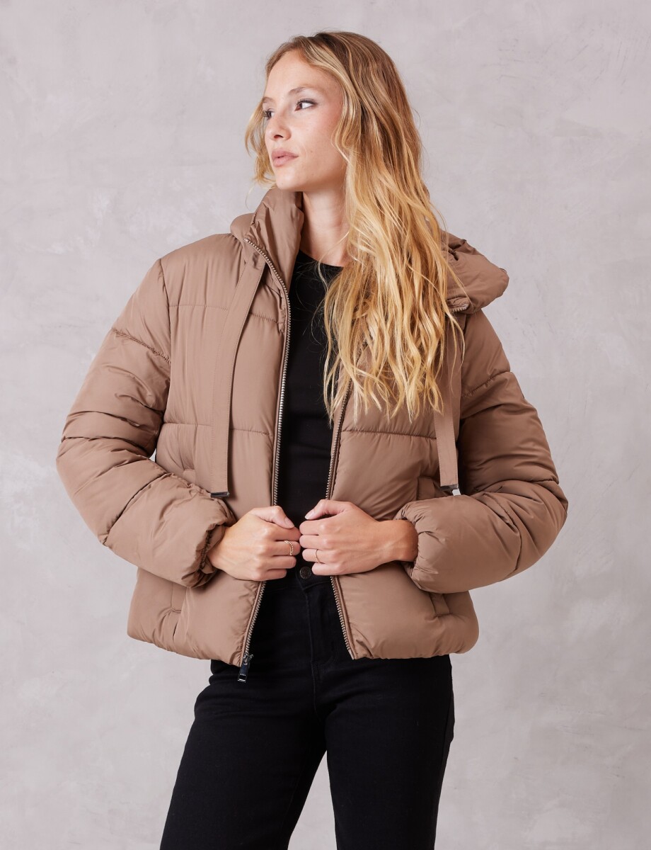 Campera Puffer Capucha - Tostado 