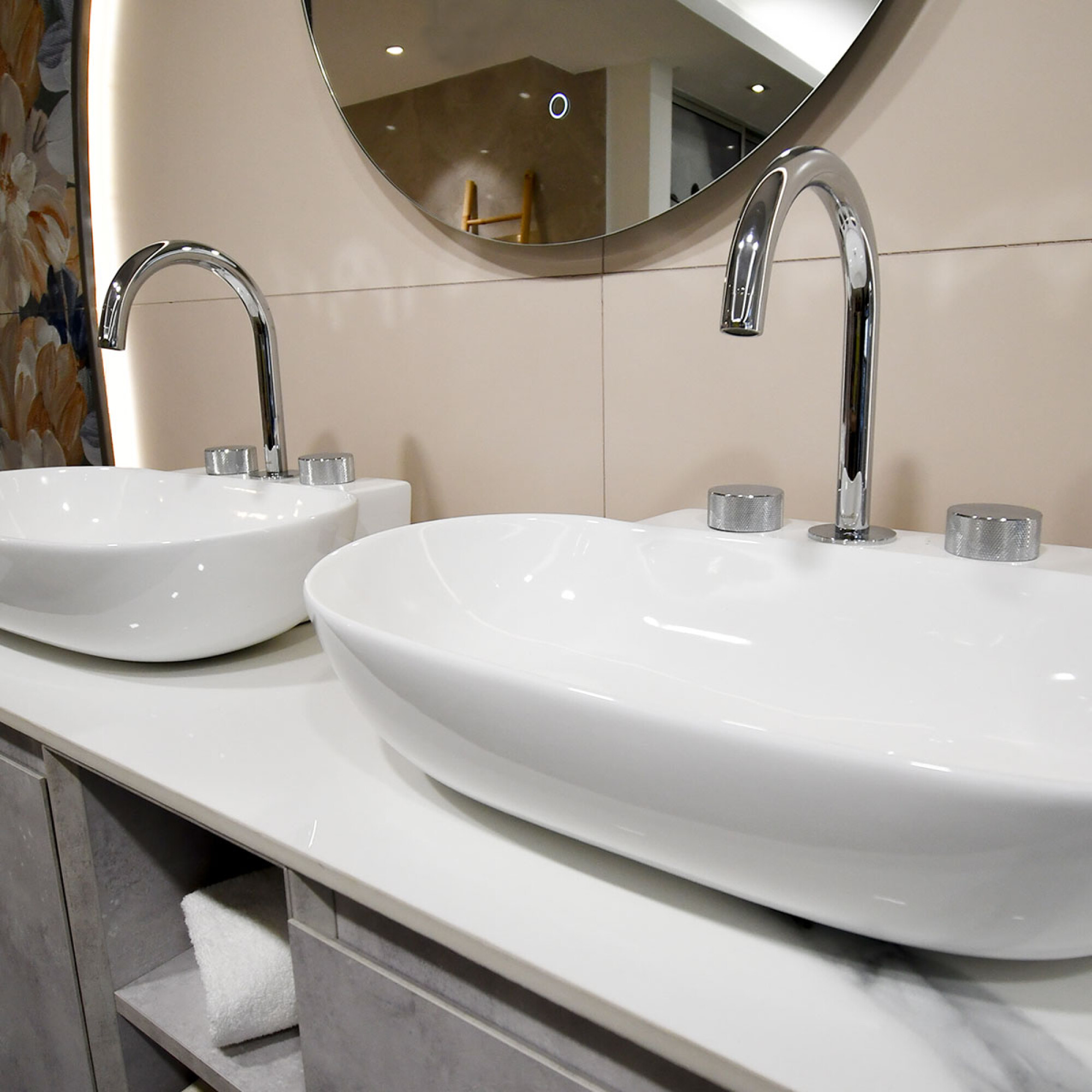 GRIFERIA LAVATORIO BIMANDO CON VOLANTES LABRADOS EN CROMO SERIE NUORO Acher Ceramicas