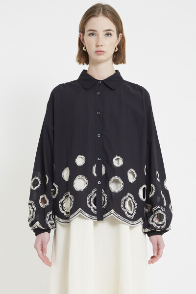 Camisa bordada Negro