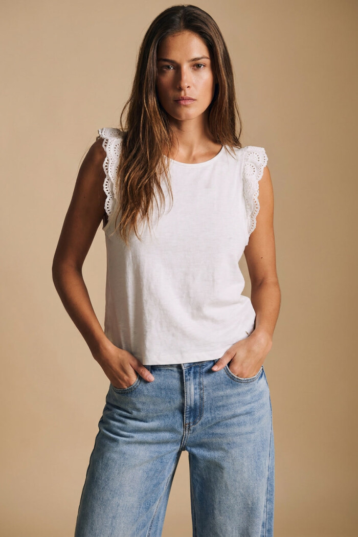 Musculosa Con Volado Algodón Nacar