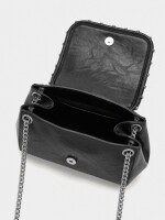 Bolso De Hombro Con Solapa Y Tachuelas negro