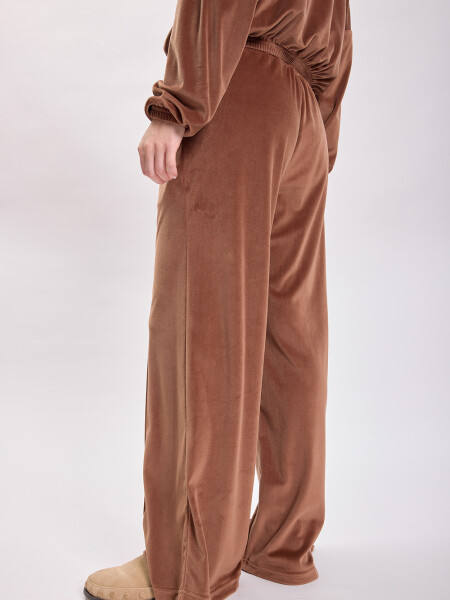 Pantalón ancho plush Tostado
