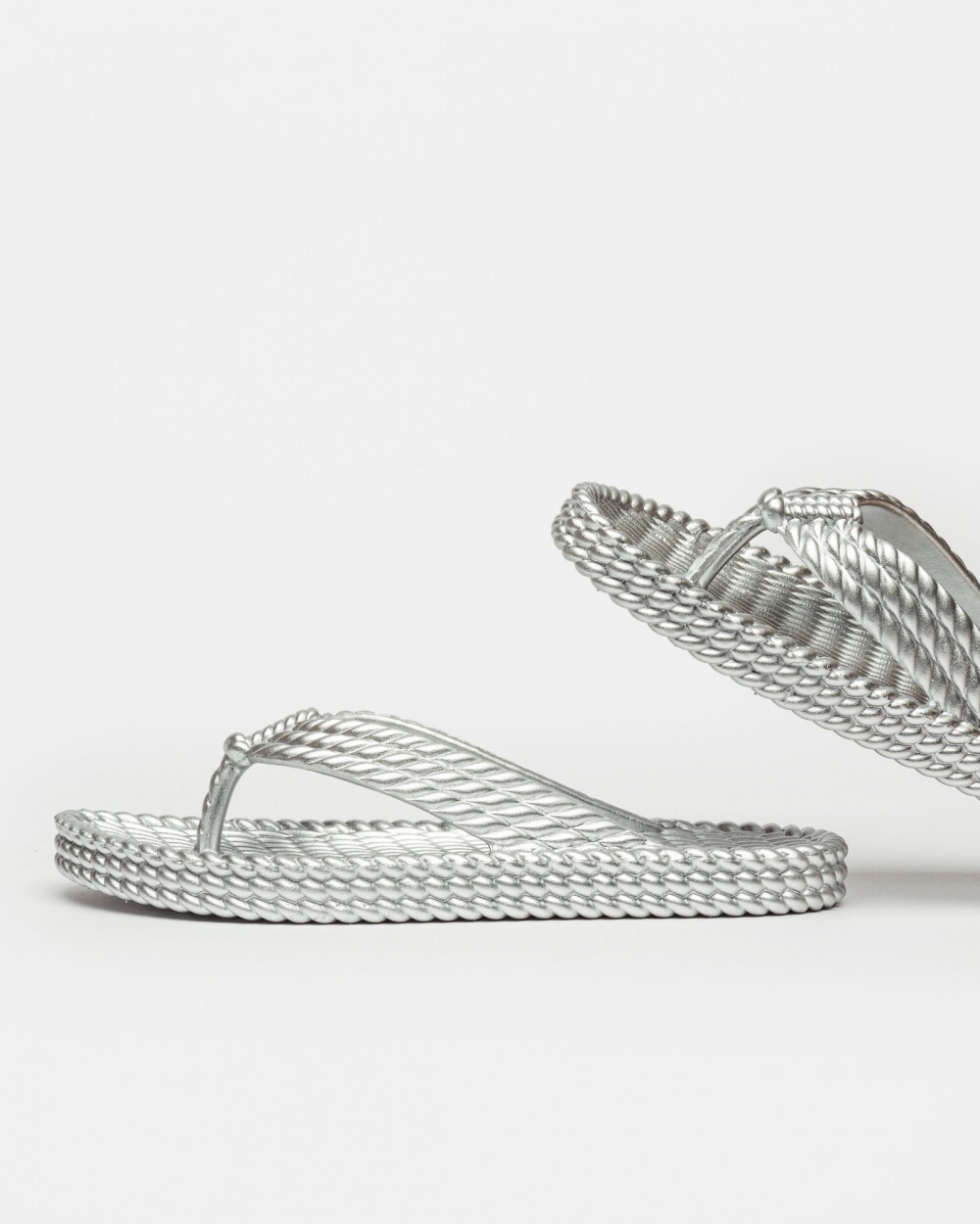 Flat Summer En Efecto Cuero PVC Metalizado
