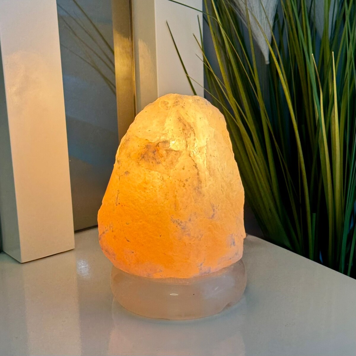 Lámpara de Sal Himalaya 1.5-2kgs / Alto 15cm x Ø Base 10cm 