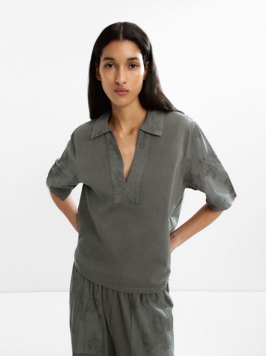 Blusa Con Bordados 100% De Algodón - caqui 