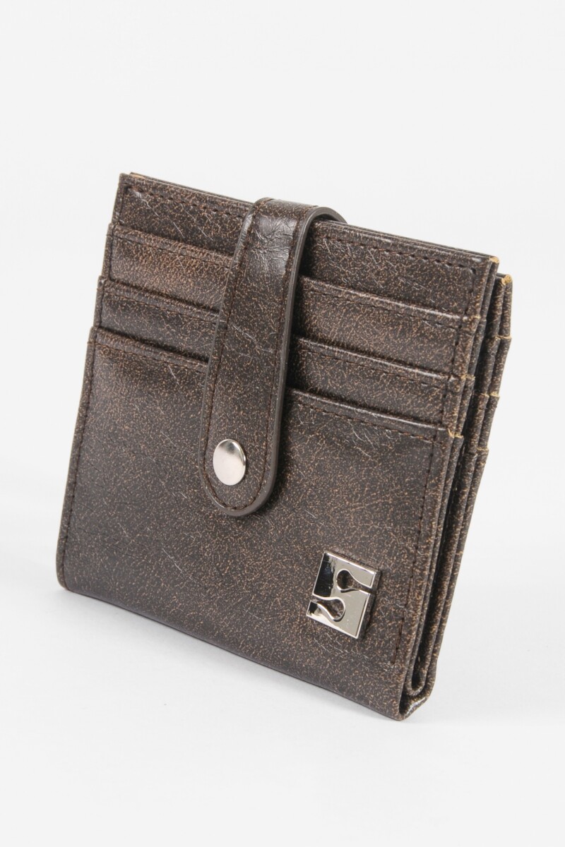 Tarjetero flap shinny marrón