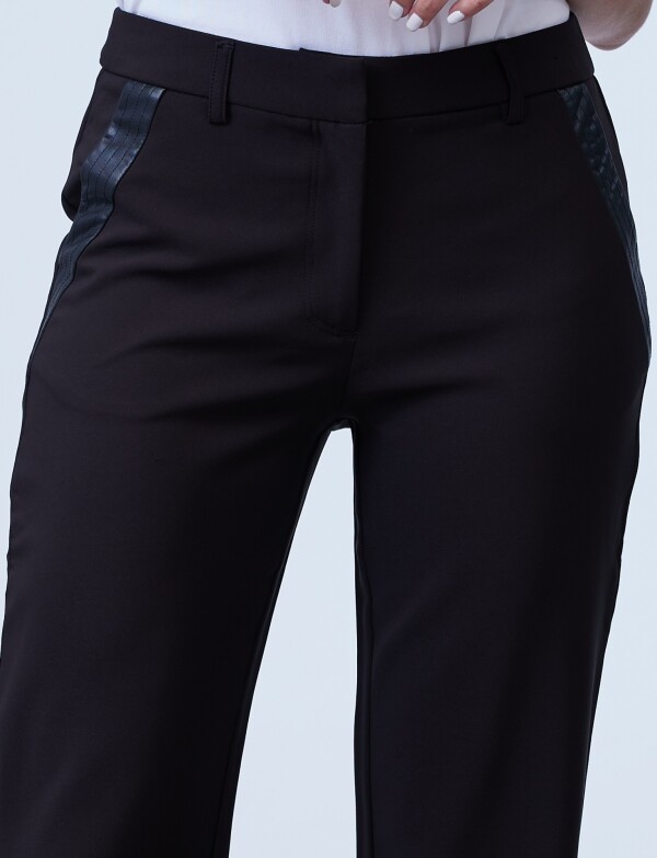 Pantalon Detalle Eco Cuero NEGRO