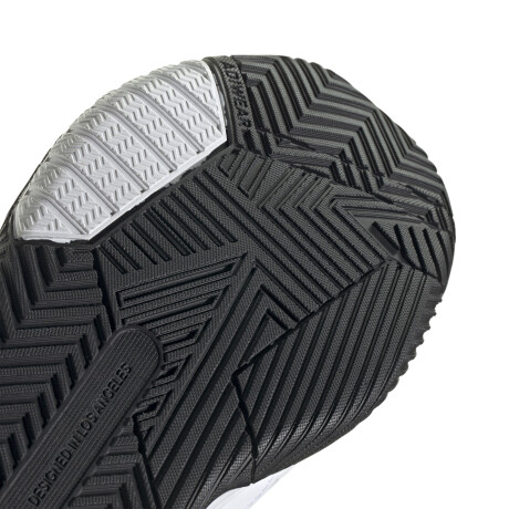 CHAMPIONES adidas OWN THE GAME 3 Black & White