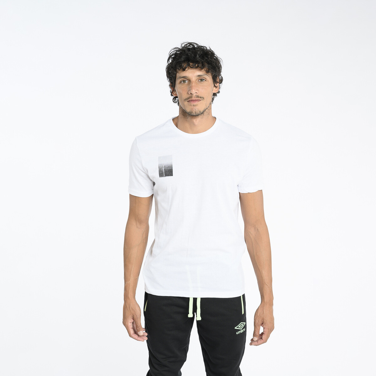 Remera Ball Umbro Hombre - 092 