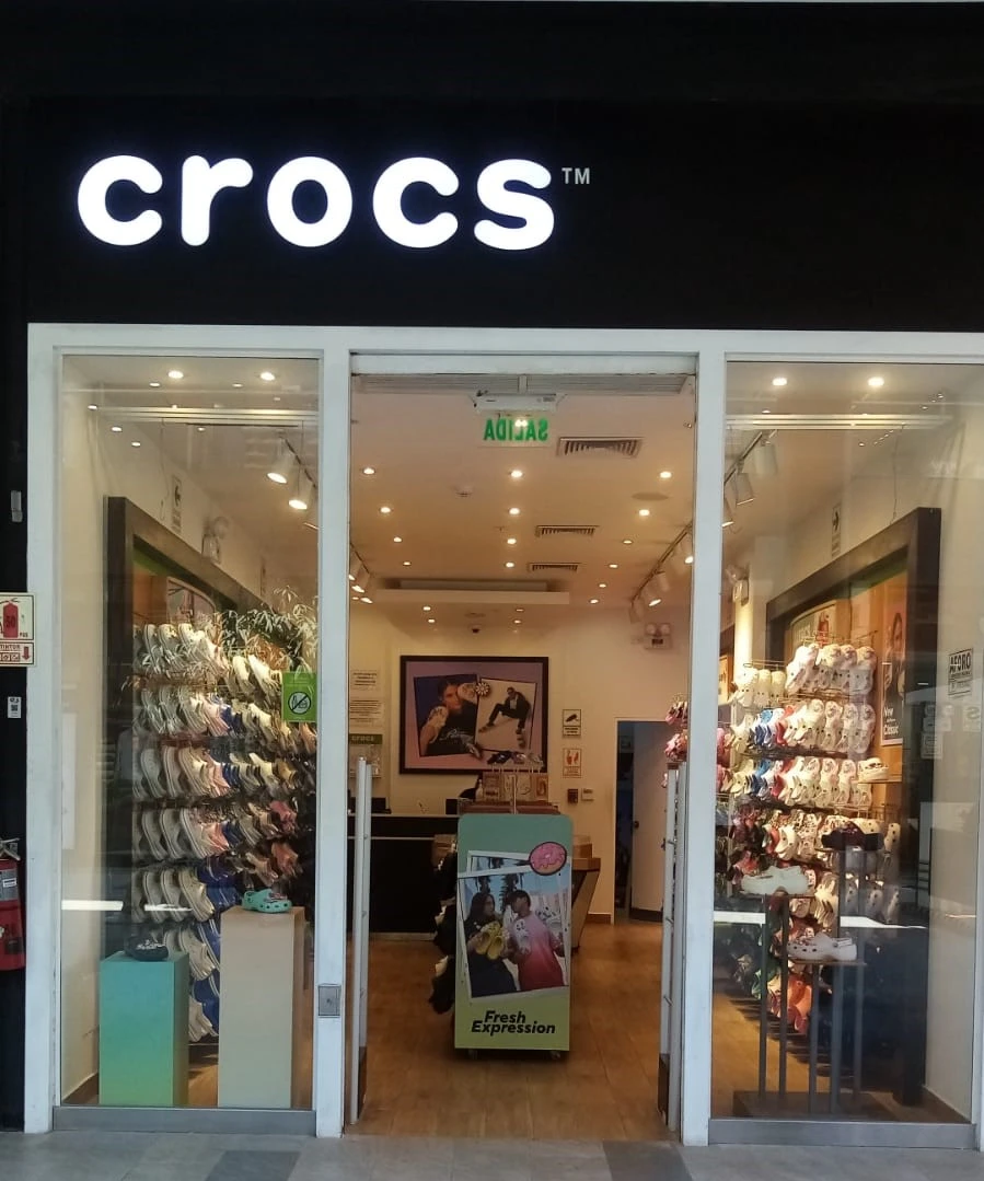 Crocs - Mall Aventura Chiclayo