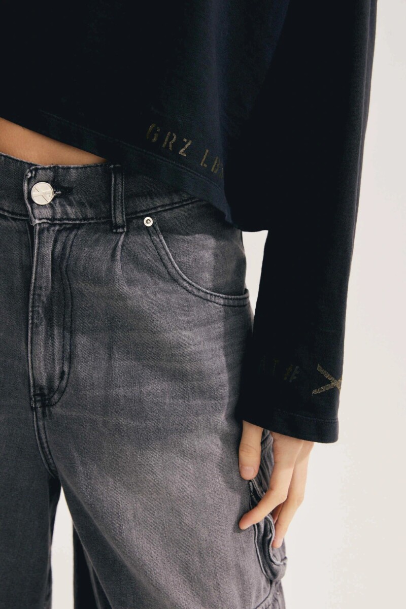 BUZO CROP GARZA Negro