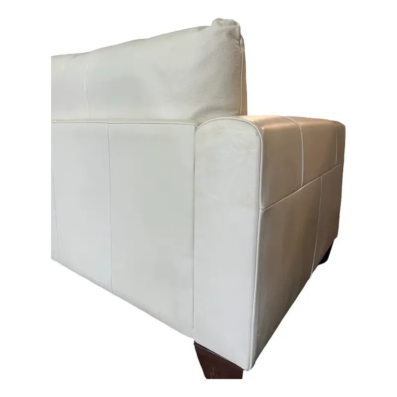 SOFA 100% CUERO - MODELO BLANC - 3 CUERPOS - BLANCO OPACO - MERCADERIA CON DETALLES - SOFA 100% CUERO - MODELO BLANC - 3 CUERPOS - BLANCO OPACO - MERCADERIA CON DETALLES -