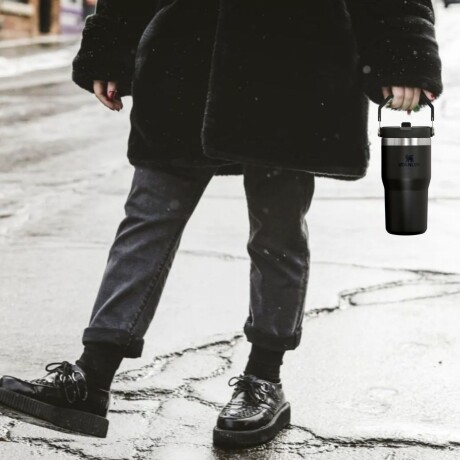 Vaso térmico Stanley Iceflow Flip Straw 591ml Negro