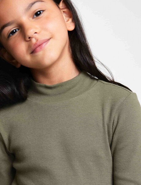 POLERA INFANTIL EN TELA ACANALADA VERDE