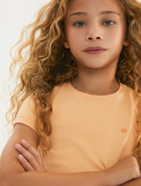 BLUSA CON BORDADO NARANJA