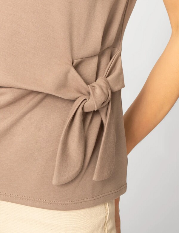 Remera Lazo Lateral BEIGE