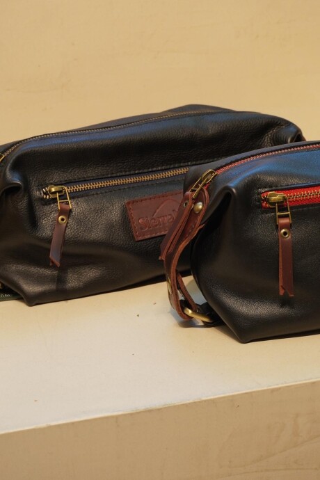 Necessaire de Cuero Negro Blue Zip