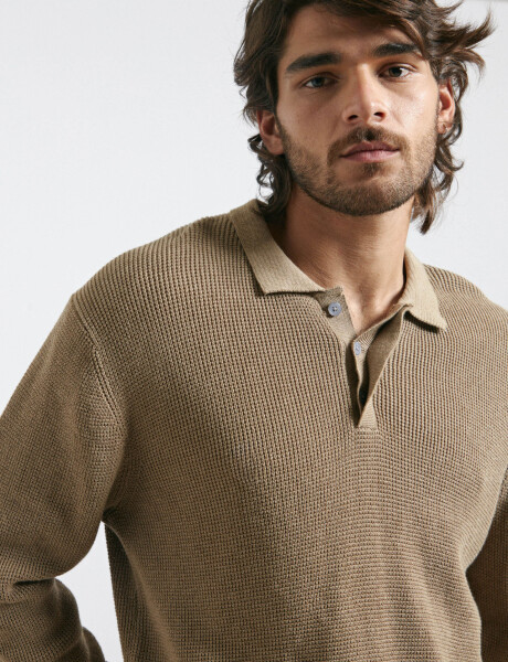 470576 REMERA HARRY Camel