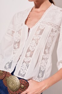 Blusa Encaje Bordados Nacar