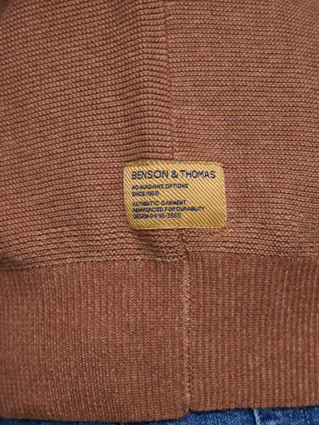 SWEATER HUAPI 6.0 CAMEL