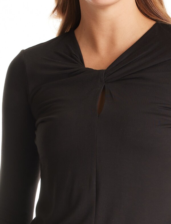 Remera Entrelazada NEGRO