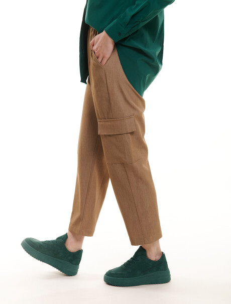 Pantalon cargo tostado