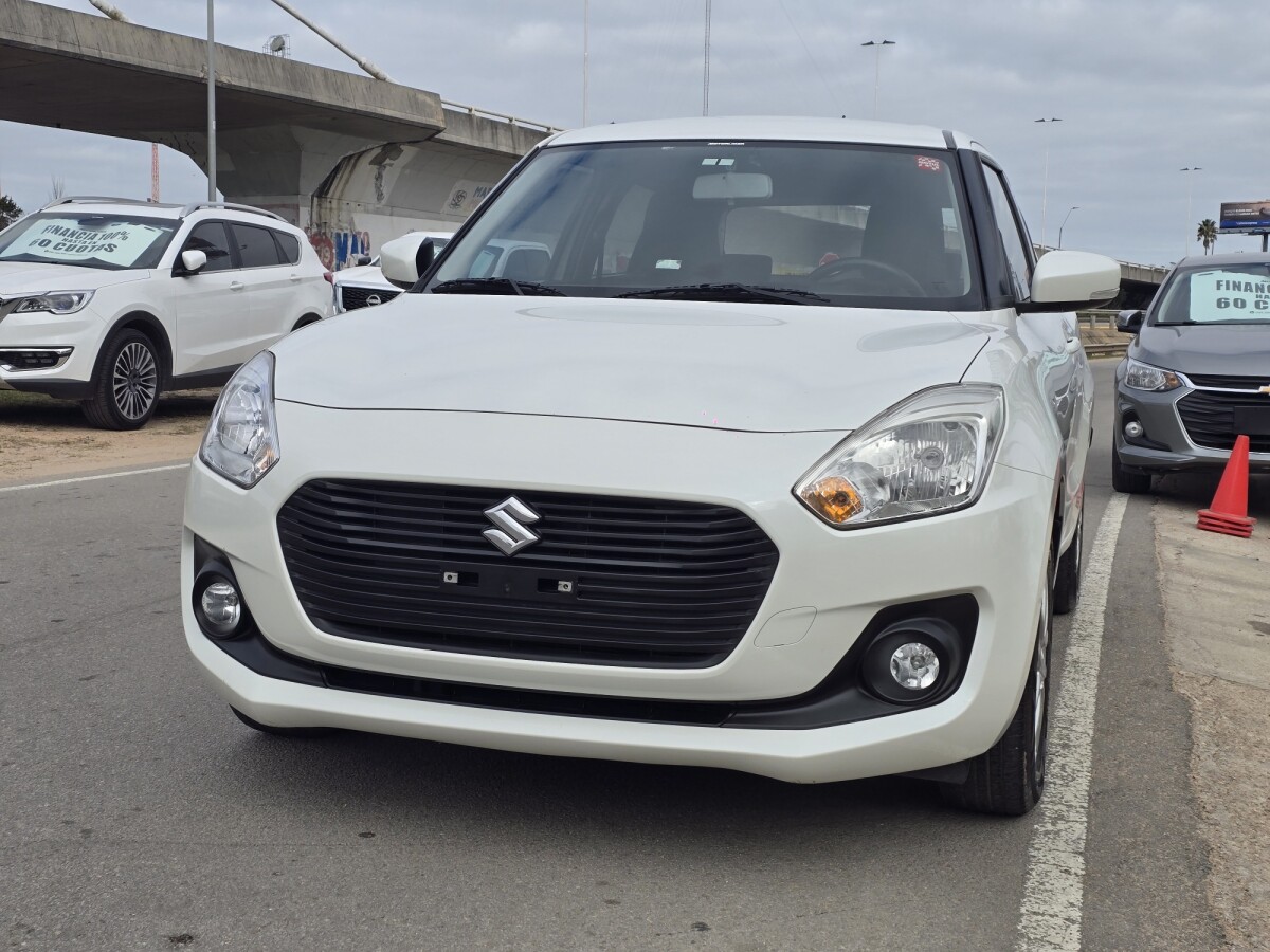 Suzuki Swift GL 1.2 EXCELENTE ESTADO! | Permuta / Financia Suzuki Swift GL 1.2 EXCELENTE ESTADO! | Permuta / Financia