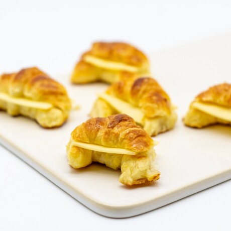 5 Croissant con Queso de Copetín 000