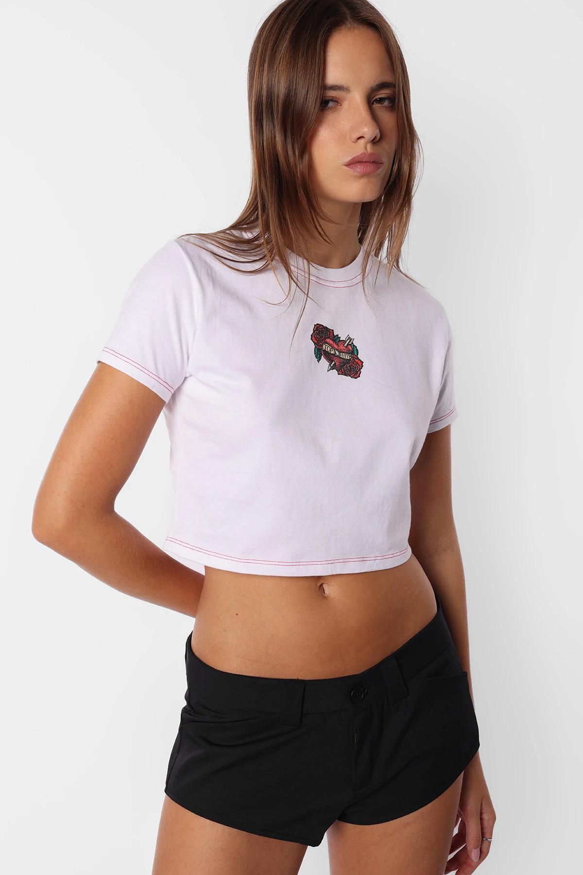 Baby Tee Arrowed Blanco