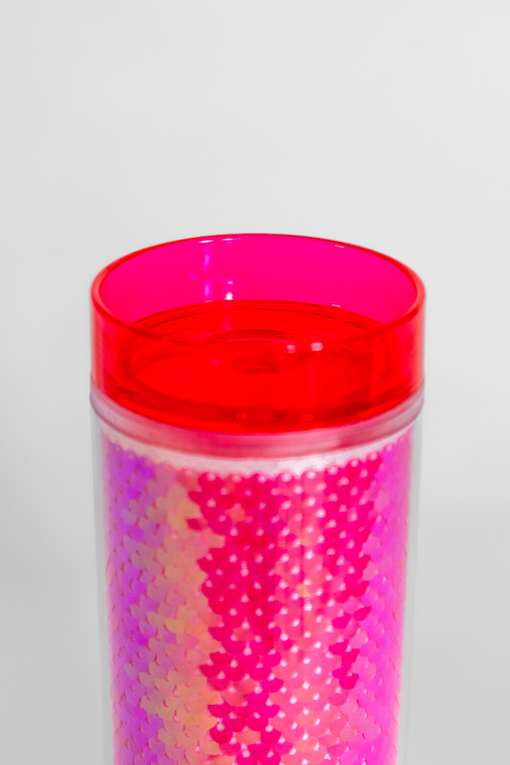 Vaso Con Tapa + Sorbito Gaiman Rosa