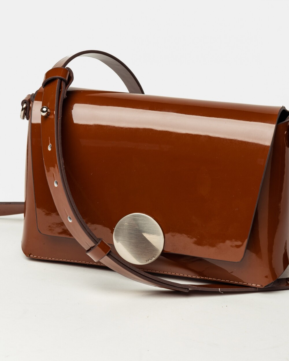 Bandolera Oasis Charol Tabaco