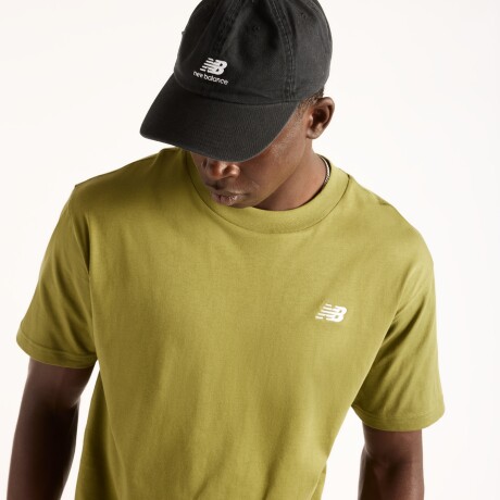 Remera New Balance de Hombre - Sport Essentials - MT41509GEE GREEN