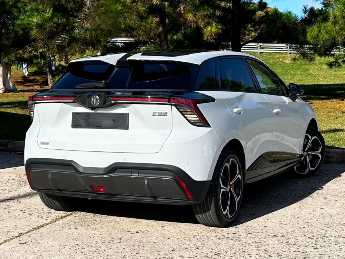 MG4 Deluxe 150 KW Extra Full 2026 0KM | Permuta / Financia MG4 Deluxe 150 KW Extra Full 2026 0KM | Permuta / Financia