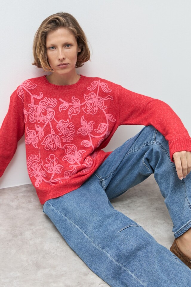 Sweater bordado floral rojo