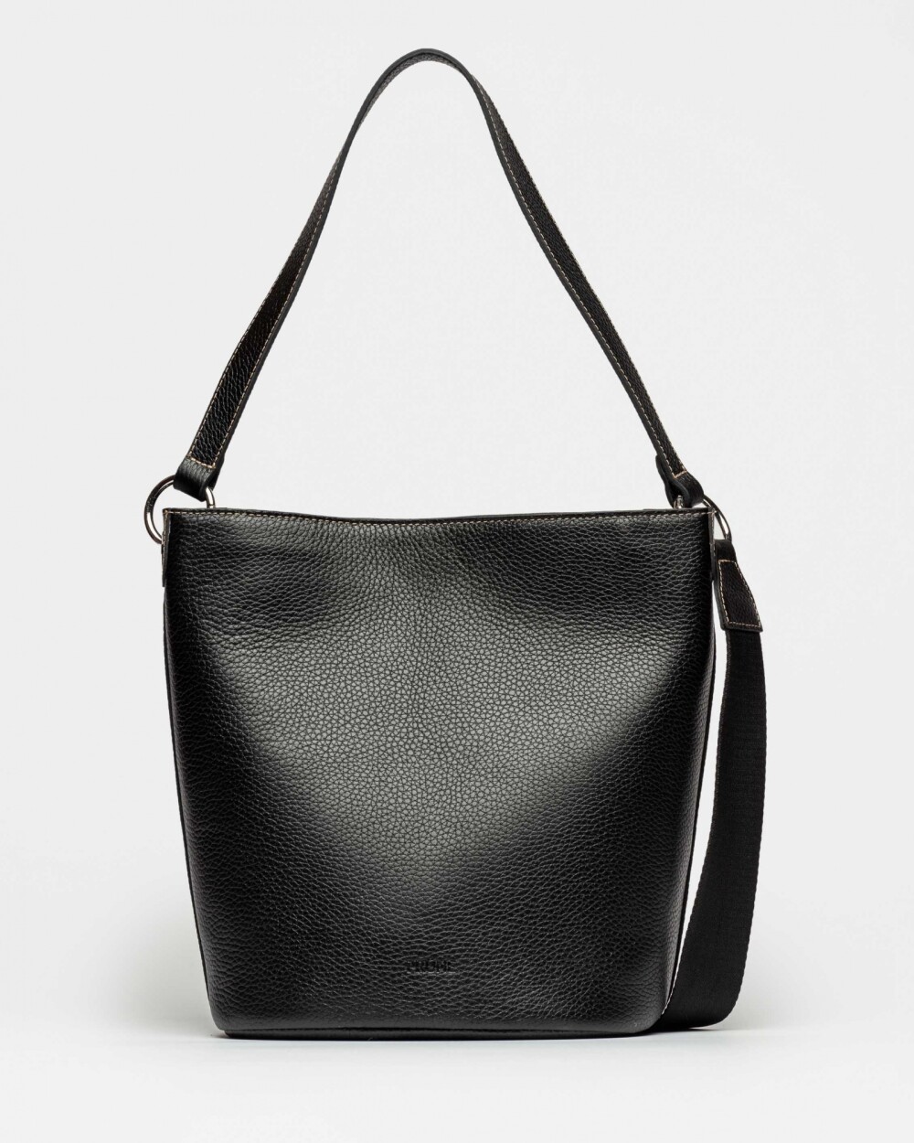 Cartera al hombro Anya en cuero graneado Negro