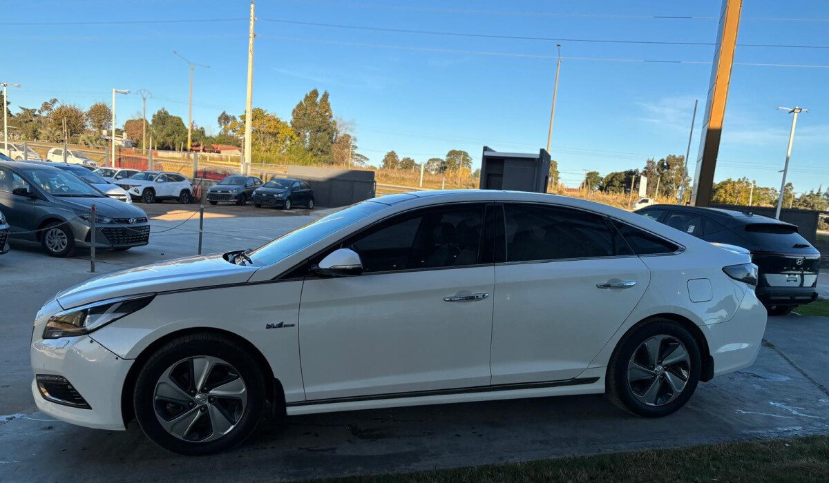 Hyundai Sonata 2,0 Hybr - 2017 Hyundai Sonata 2,0 Hybr - 2017