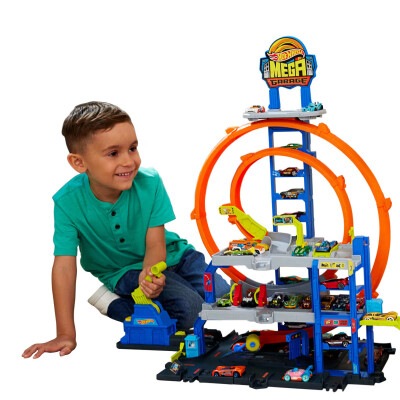 Hot Wheels Garaje Mega Loop con 1 Auto y 1 Helicóptero de Juguete a Escala 1:64 Hot Wheels Garaje Mega Loop con 1 Auto y 1 Helicóptero de Juguete a Escala 1:64