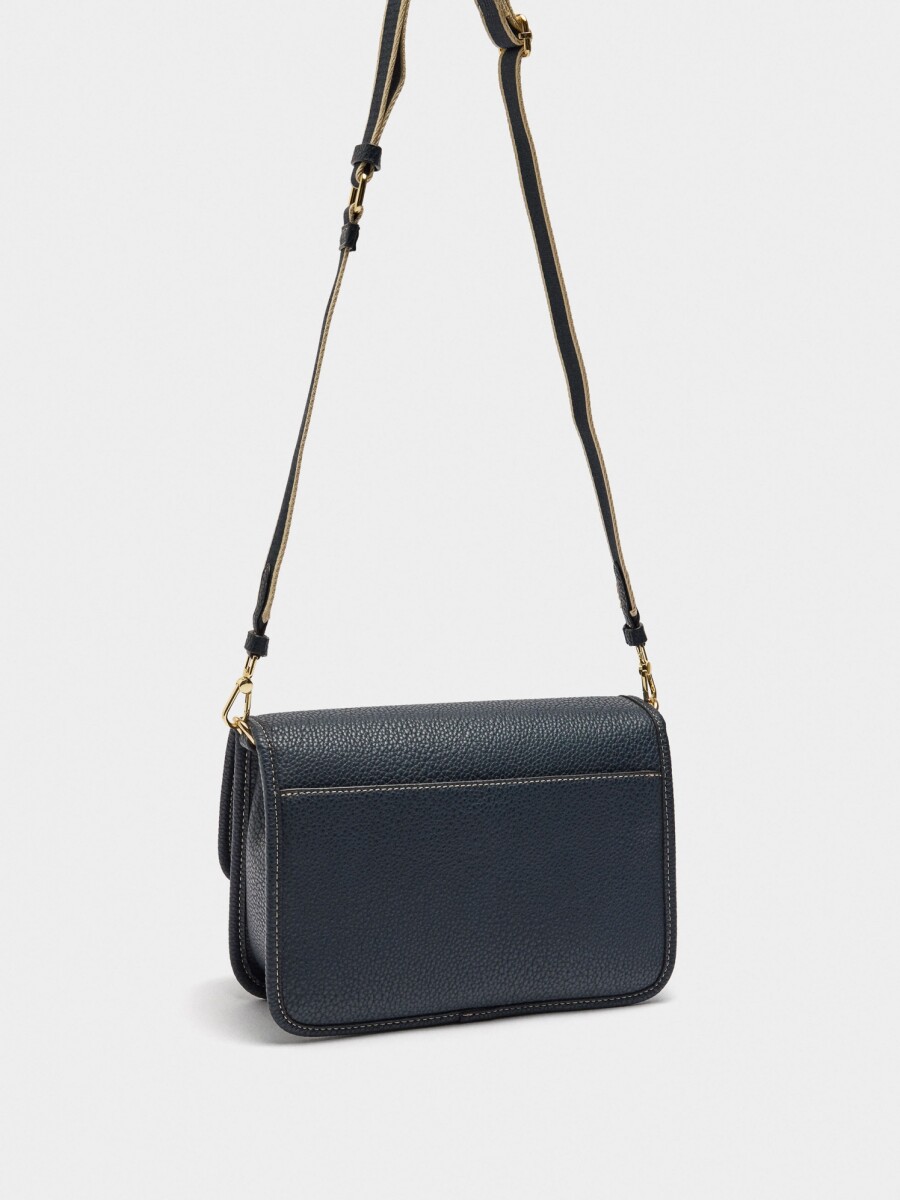 Bolso Bandolera Con Textura Y Solapa azul-marino