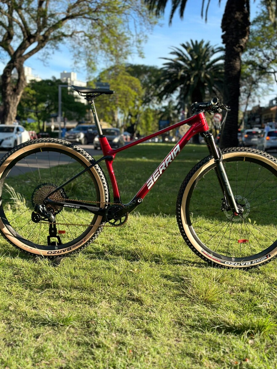 BERRIA BRAVO 2024 SRAM AXS 