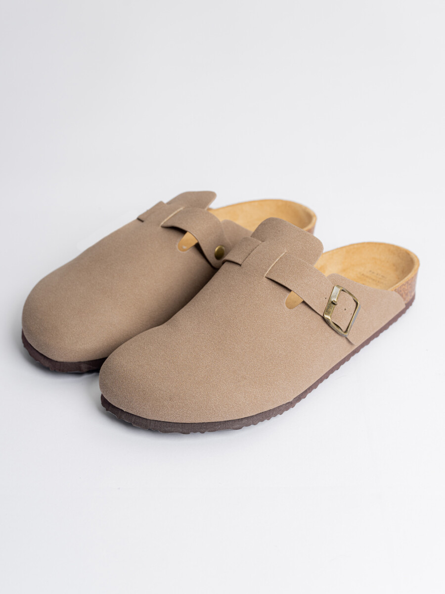 Zueco mule/slip on 