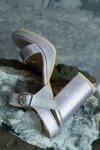 None Bridal Heels Lila